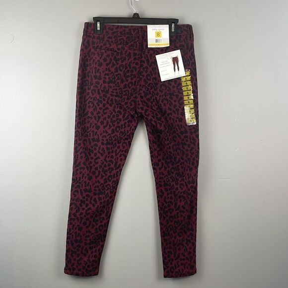 Social Standard by Sanctuary. Cheetah Print Ankle Skinny Jeans. Size 8. NWT. - Picture 5 of 14